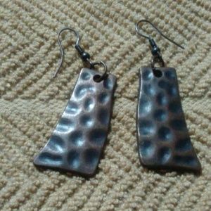 Ladies hammered pierced earrings